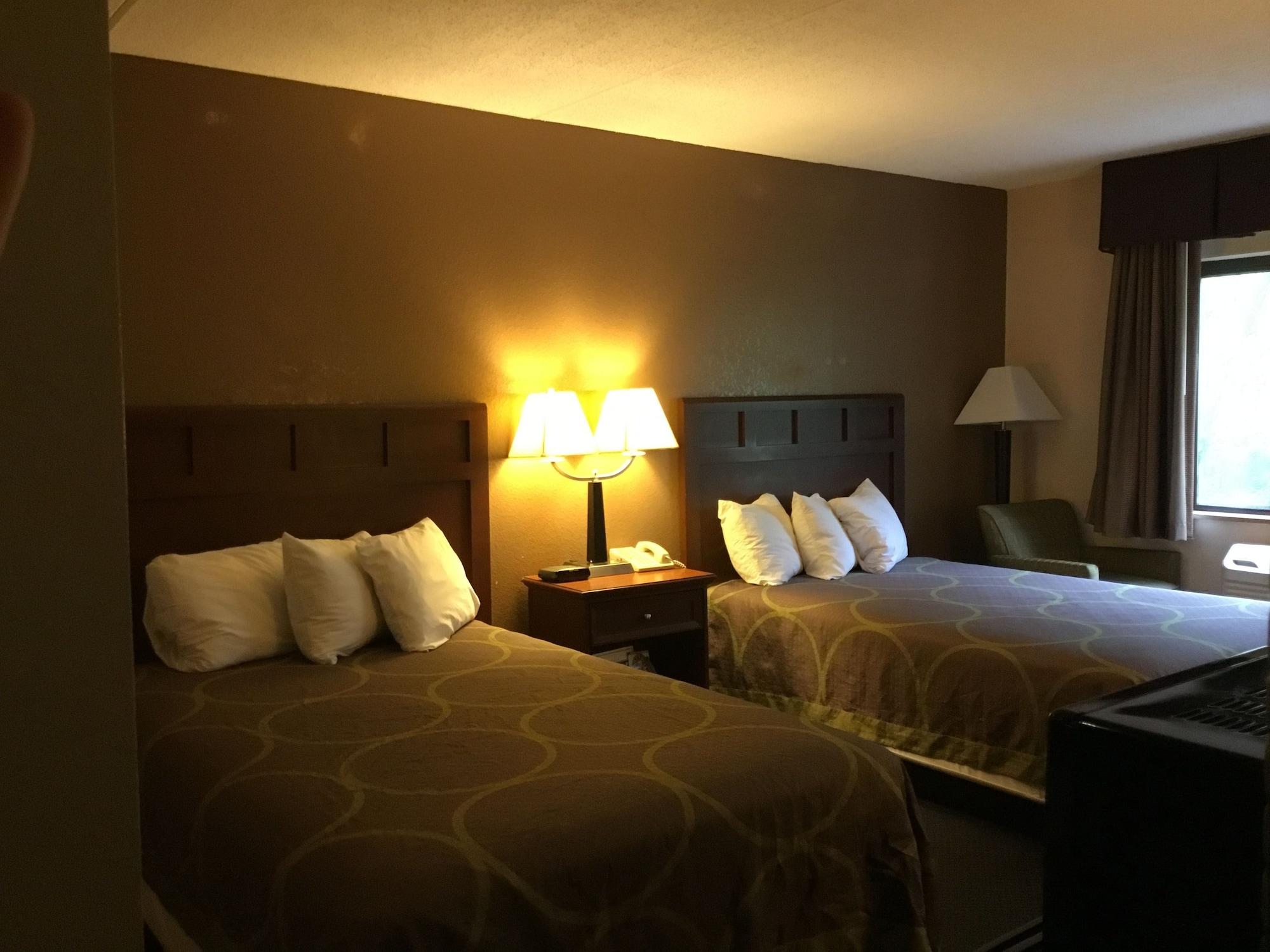 Super 8 By Wyndham Manchester Airport Bagian luar foto